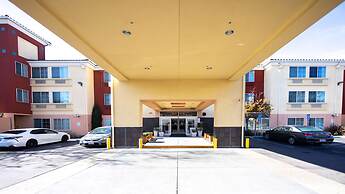 Holiday Inn Express Hotel & Suites Berkeley by IHG