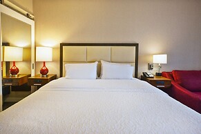 Hampton Inn & Suites Providence/Warwick-Airport