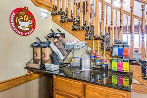 AmericInn by Wyndham Blue Earth