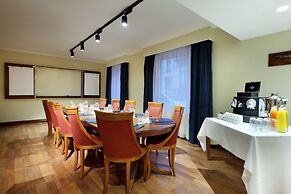 Eurostars Montgomery