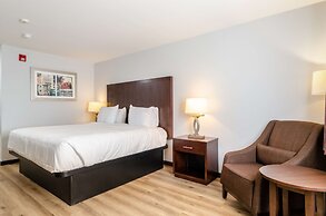Red Lion Inn & Suites Des Moines