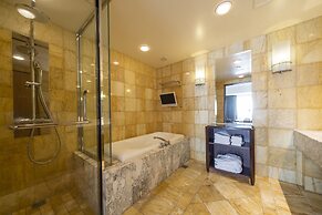 ANA Crowne Plaza Hotel Grand Court Nagoya by IHG