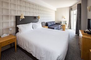 Cristina Hotel