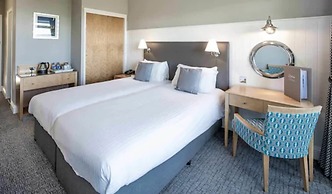 Cristina Hotel