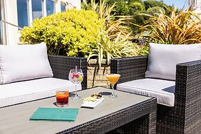 Cristina Hotel