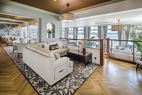 Somerville Hotel