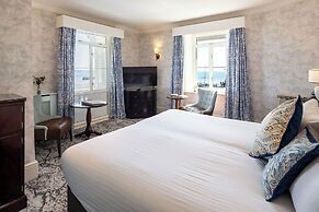 Somerville Hotel