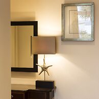 Somerville Hotel