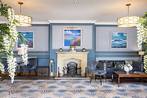 Somerville Hotel