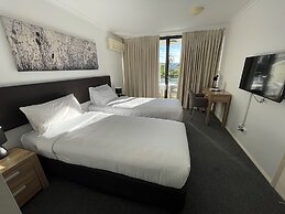 West End Central Apartments