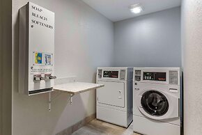 Comfort Inn & Suites Tualatin - Lake Oswego South