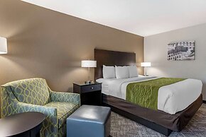 Comfort Inn & Suites Tualatin - Lake Oswego South