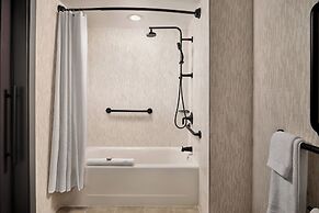 Renaissance Portsmouth-Norfolk Waterfront Hotel