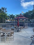 Days Inn & Suites by Wyndham Bonita Springs North Naples