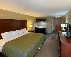 Quality Inn & Suites I-40 East