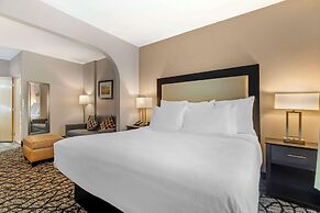 Best Western Plus Des Moines West Inn & Suites