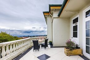 The Carrington Hotel