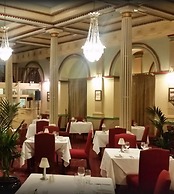 The Carrington Hotel