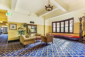 The Carrington Hotel