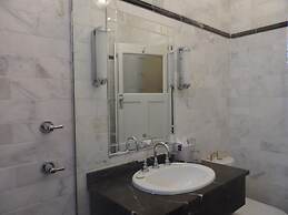 The Carrington Hotel