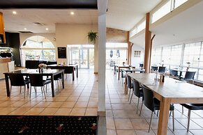 Windmill Motel and Events Centre