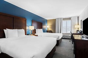 Comfort Inn & Suites near Tinley Park Amphitheater