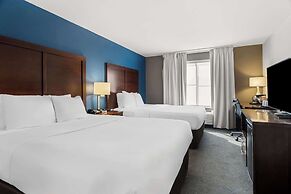 Comfort Inn & Suites near Tinley Park Amphitheater