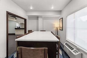 Comfort Inn & Suites near Tinley Park Amphitheater