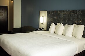 FairBridge Inn & Suites Cleburne