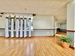 FairBridge Inn & Suites Cleburne