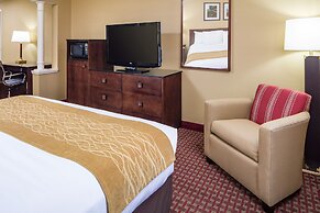 Comfort Inn & Suites Near Burke Mountain