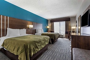Quality Inn & Suites I-35 E / Walnut Hill