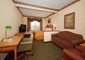 Quality Inn & Suites I-35 E / Walnut Hill