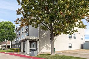 La Quinta Inn & Suites by Wyndham Rockwall