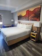 Days Inn & Suites by Wyndham Tucson/Marana