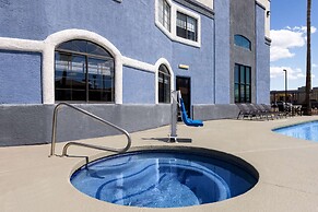 Days Inn & Suites by Wyndham Tucson/Marana