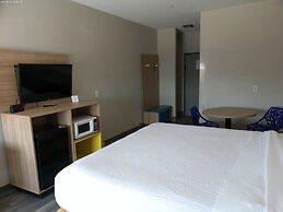 Days Inn & Suites by Wyndham Tucson/Marana