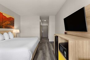 Days Inn & Suites by Wyndham Tucson/Marana