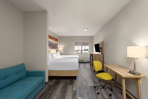 Days Inn & Suites by Wyndham Tucson/Marana