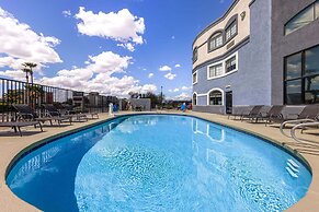 Days Inn & Suites by Wyndham Tucson/Marana
