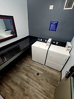 Days Inn & Suites by Wyndham Tucson/Marana