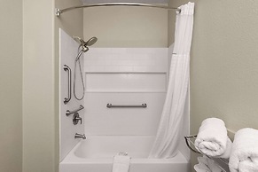 Days Inn & Suites by Wyndham Tucson/Marana