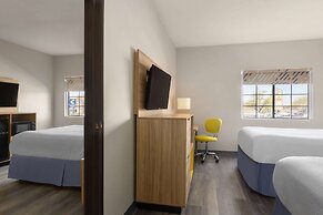 Days Inn & Suites by Wyndham Tucson/Marana