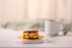 Drury Inn & Suites Birmingham Grandview