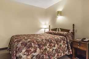 Econo Lodge & Suites Saint John