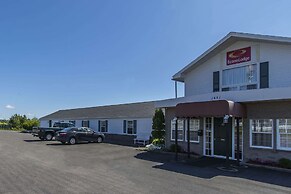 Econo Lodge & Suites Saint John