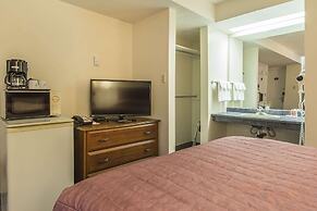 Econo Lodge & Suites Saint John