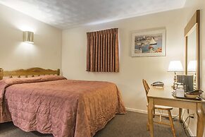 Econo Lodge & Suites Saint John