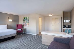 Hilton Garden Inn St. Charles