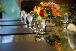 Hilton Garden Inn Milwaukee Northwest Conference Center